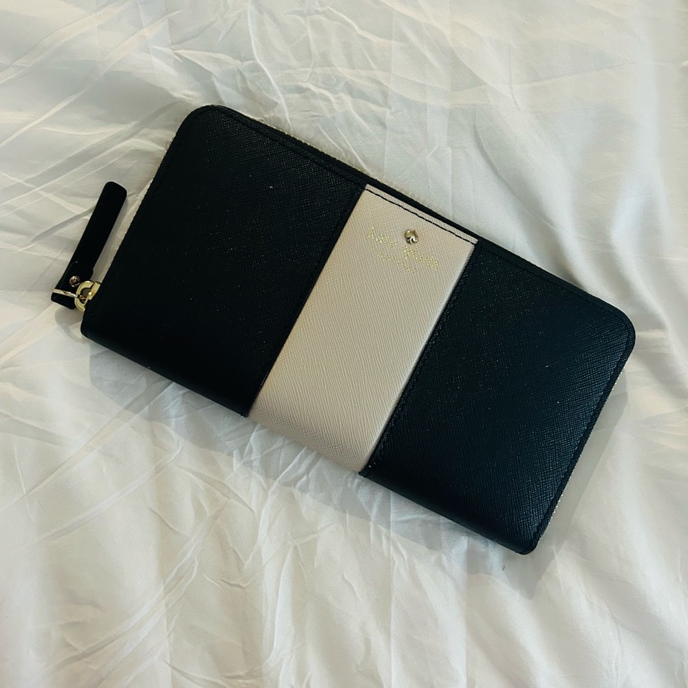 Kate Spade Long Wallet Cedar Street Racing Strip Black x Beige